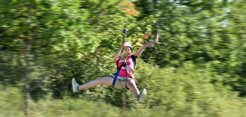 Zip lines ©J. Damase, OT Pays d'Issoire