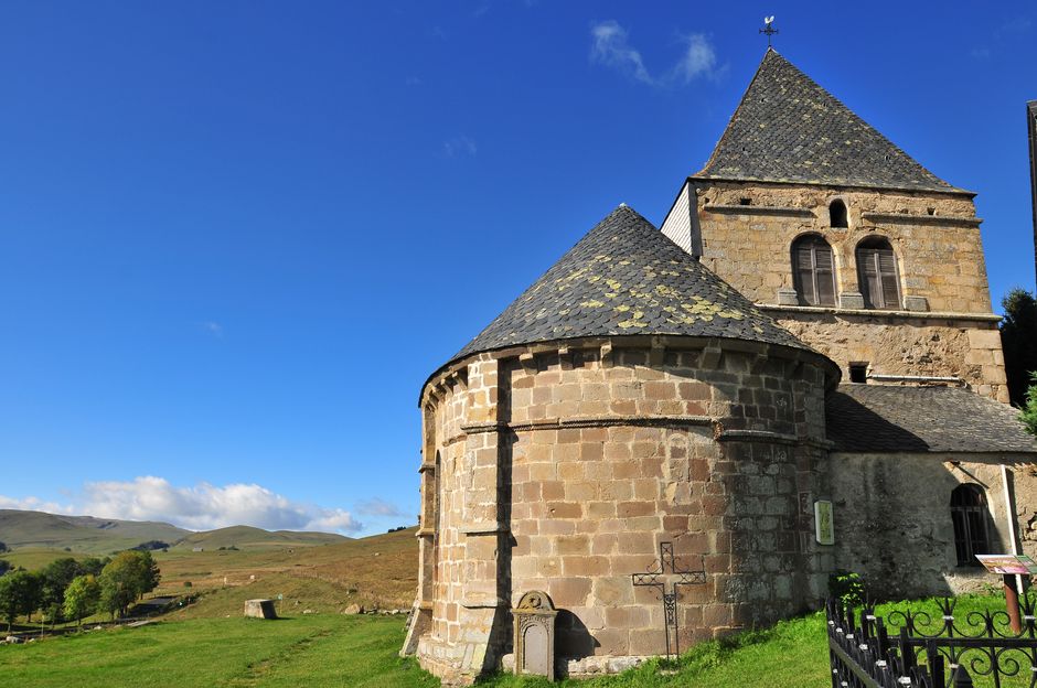 Eglise romane de Saint-Alyre-es-Montagne, Cézallier