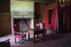 Chambre de Rigaud d'Aureille ou aurait dormi François 1er