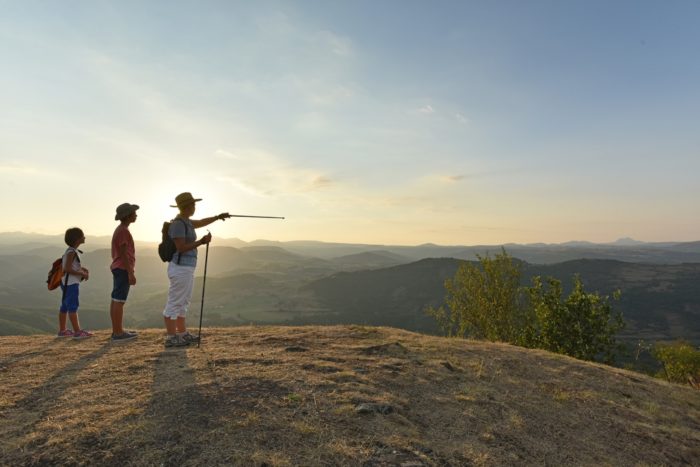 Pic de Brionnet à Saurier, vue sur la chaîne des Puys