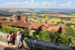 Vue dans le village d'Usson