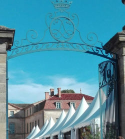 Entrée du château de Parentignat