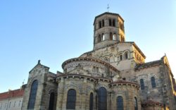 Travaux à l'abbatiale Saint Austremoine : chevet en 2012