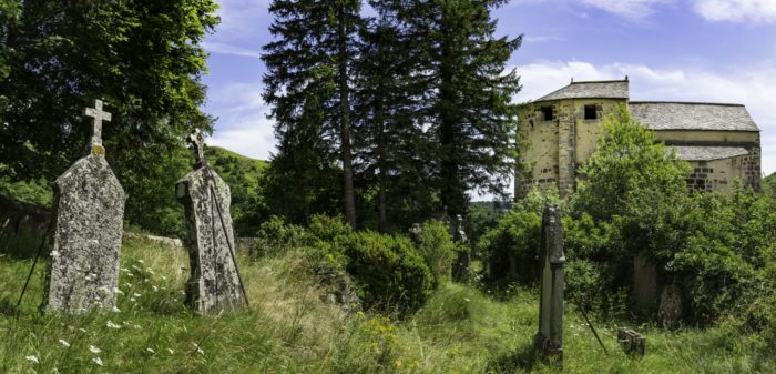 chapelle Roche Charles dans le cézallier