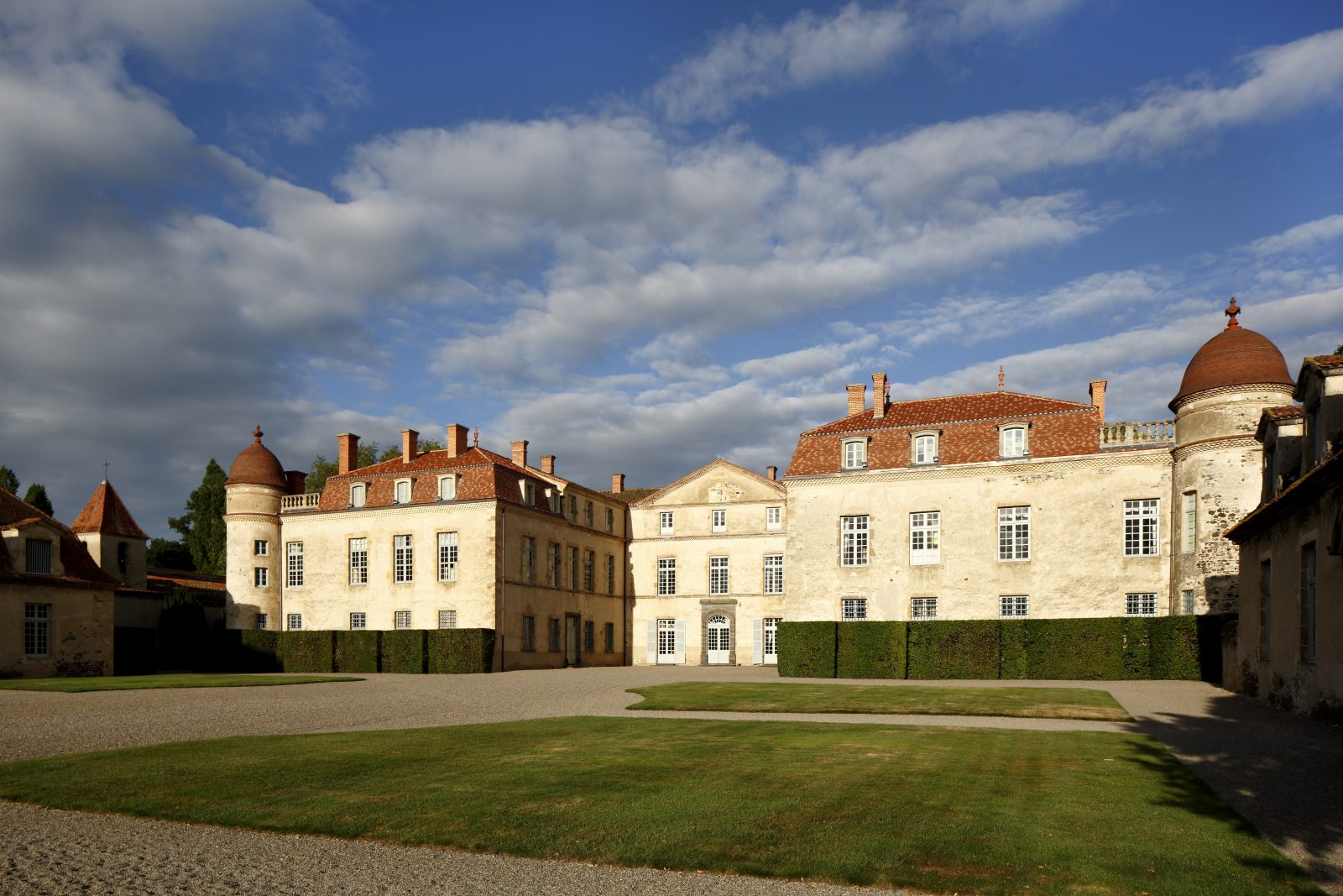 location de salle château de parentignat